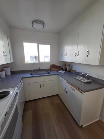3BR/2BA Other on Waverley St · Menlo Park photo 4