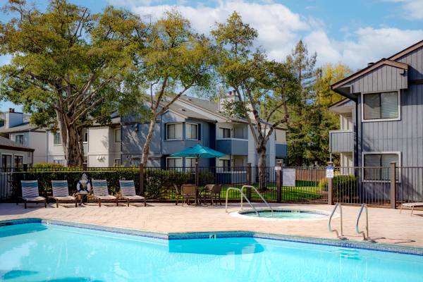 Apartments on Snyder Lane · Rohnert Park photo 4
