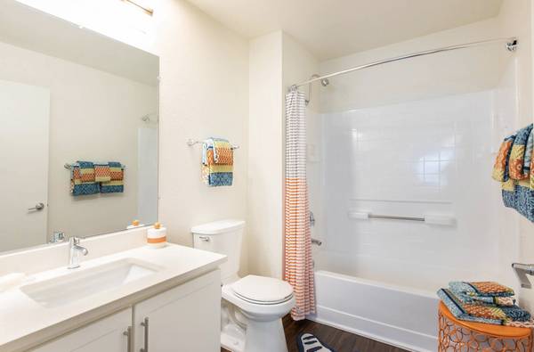 Apartments on Walnut Avenue · Fremont photo 2