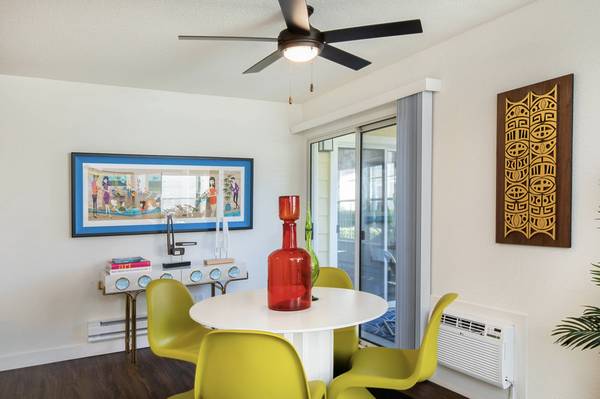 Apartments on Walnut Avenue · Fremont photo 5