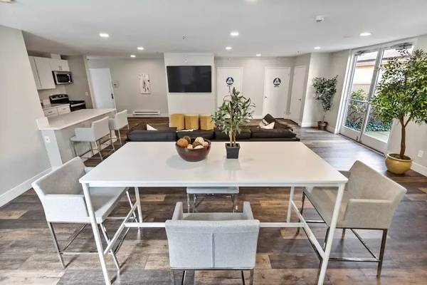 Apartments on San Pablo Ave · Richmond