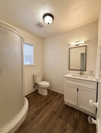 0BR/1BA Apartment · Calistoga photo 4
