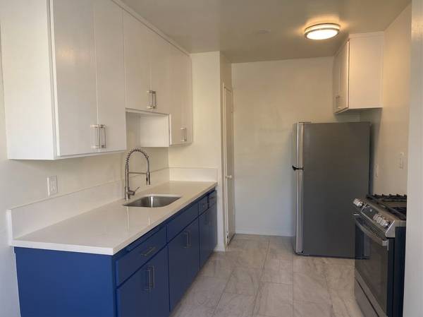 2BR/1BA Apartment · Berkeley photo 4