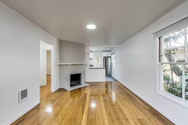 1BR/1BA Apartment · Berkeley photo 4