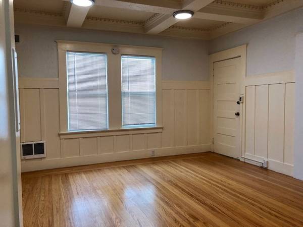 1BR/1BA Apartment on Hudson Street · Oakland photo 2