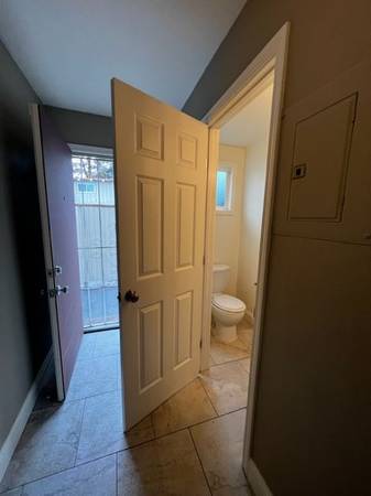 2BR/2BA Townhouse · Vallejo photo 2