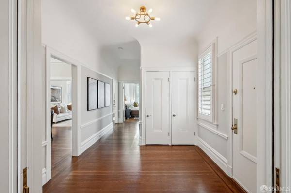 2BR/2BA Apartment · San Francisco photo 5