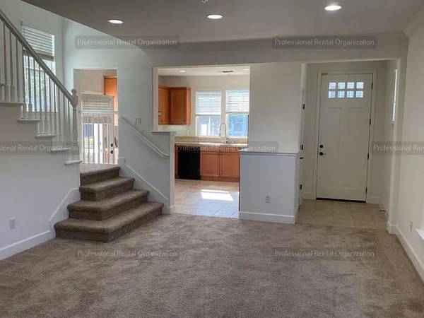 3BR/3BA Single Family House · Napa photo 3