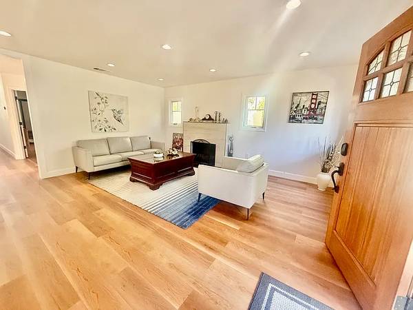 3BR/3BA Single Family House · Sunnyvale photo 2