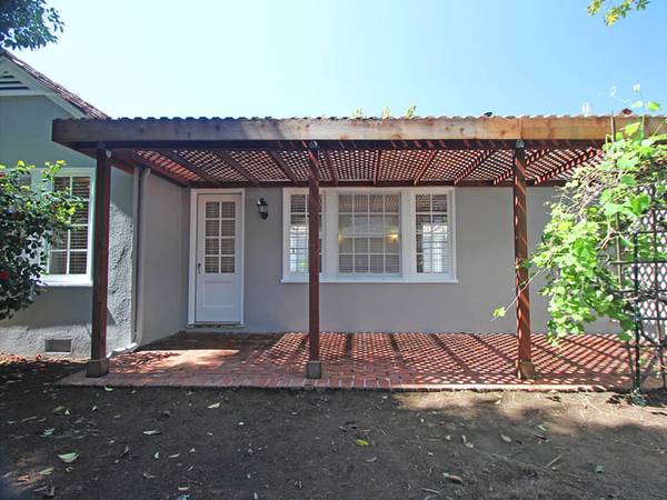 2BR/1BA Single Family House on Emerson Street · Palo Alto photo 5