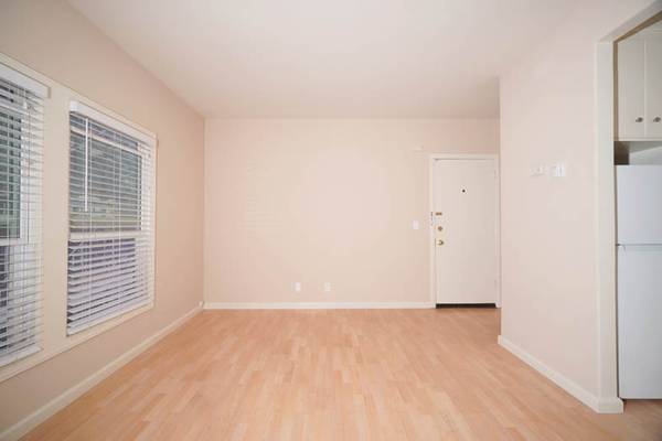 1BR/1BA Apartment on Forest Avenue · Palo Alto photo 4