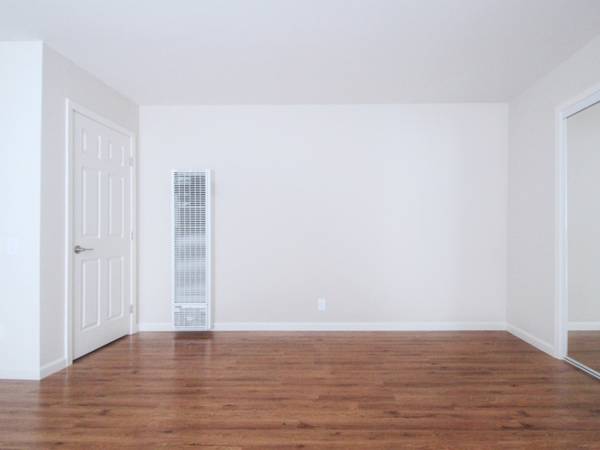 0BR/1BA Apartment on Forest Avenue · Palo Alto photo 4