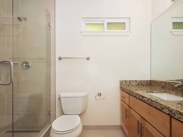 0BR/1BA Apartment on Forest Avenue · Palo Alto photo 5