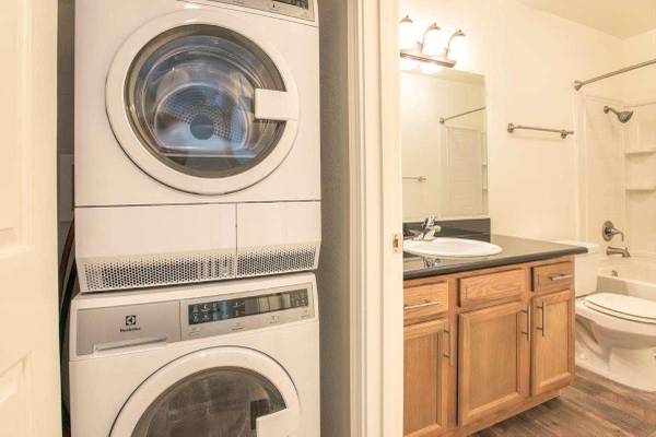 Apartments on Trinity Ave · Walnut Creek photo 5