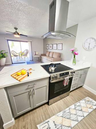 Apartments on Ashland Ave · San Leandro