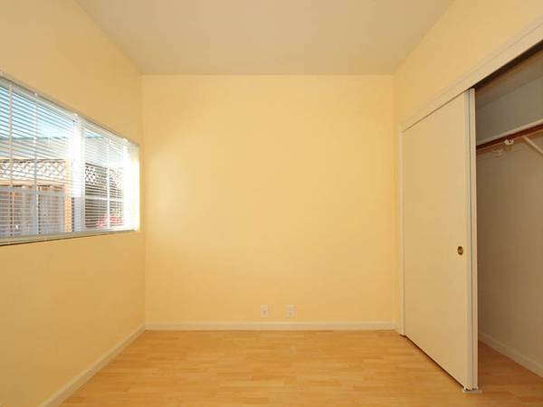 1BR/1BA Duplex · Santa Cruz photo 5