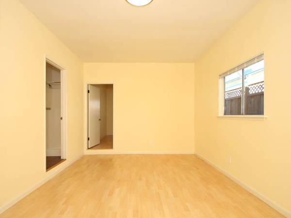 1BR/1BA Duplex · Santa Cruz photo 3