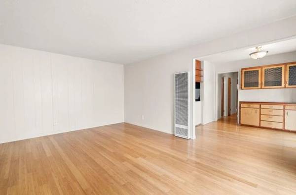 2BR/1BA Single Family House on Crystal St. · Capitola photo 2