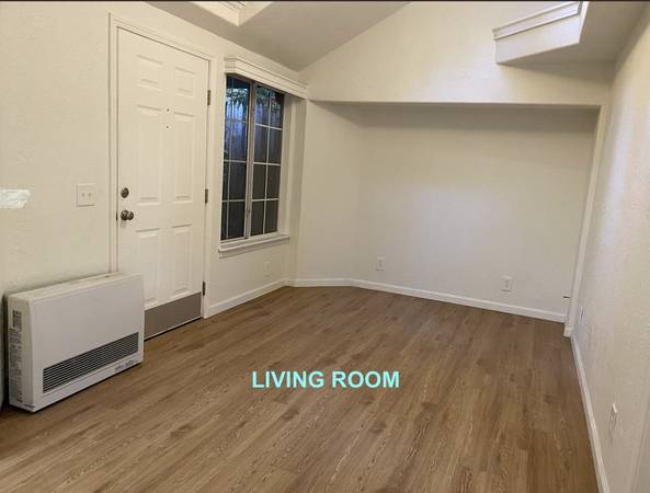 1BR/1BA Single Family House · Brookdale photo 4