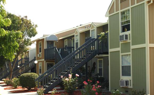 Apartments on Pioneer Way · Santa Rosa photo 2