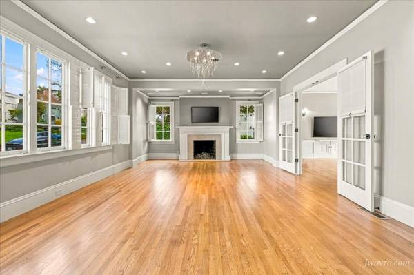 4BR/3BA Single Family House · San Francisco photo 3