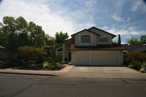 4BR/3BA Single Family House on Wellington Circle · Windsor