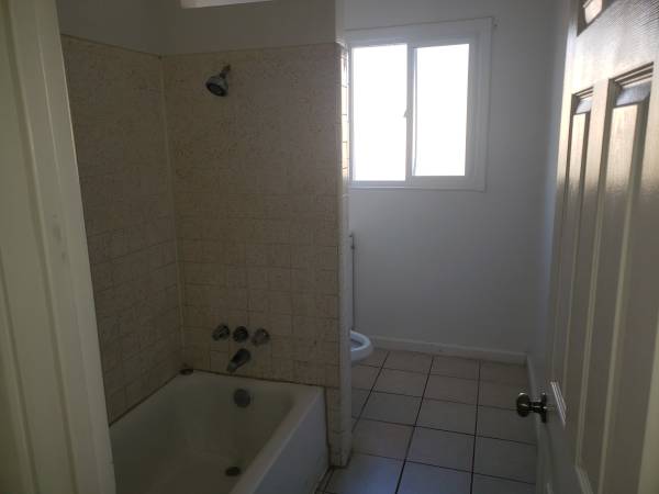 1BR/1BA Apartment · Concord photo 4