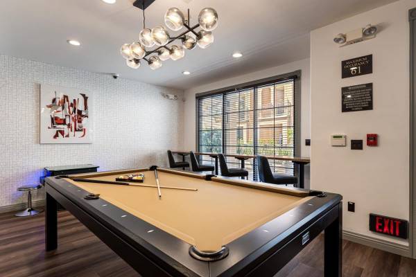 Apartments on Winchester Circle · Campbell