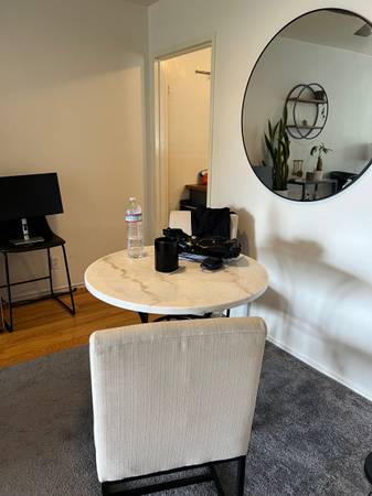 1BR/1BA Apartment on Gough St · San Francisco photo 3
