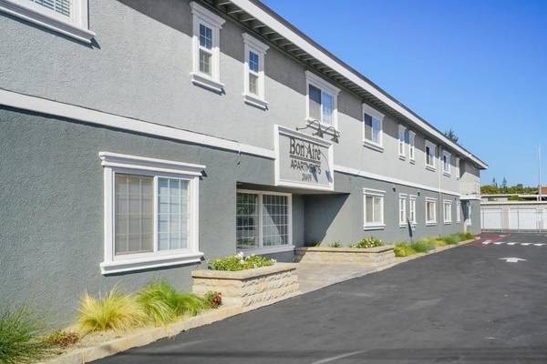 Apartments on Santa Maria Avenue · Hayward photo 3