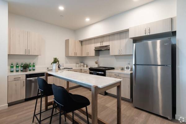 Apartments on Amber Ln · Antioch