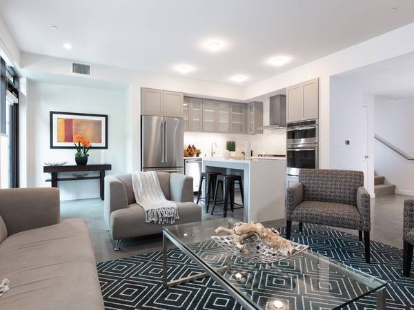 1BR/1BA Apartment on Indiana St · San Francisco photo 3