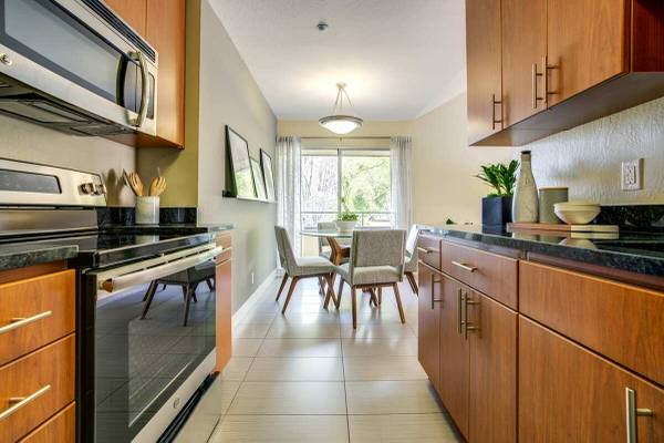 Apartments on Continental Circle · Mountain View photo 4