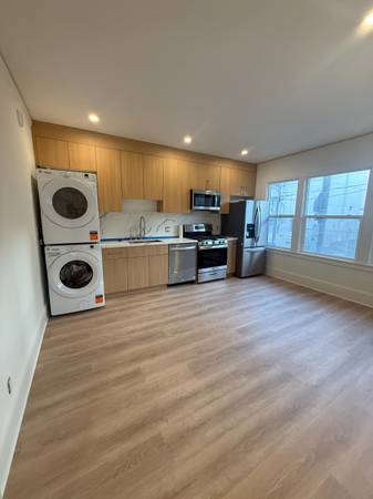 2BR/1BA Apartment · San Francisco photo 3