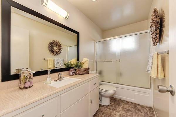 Apartments on Mangrove Ave · Sunnyvale