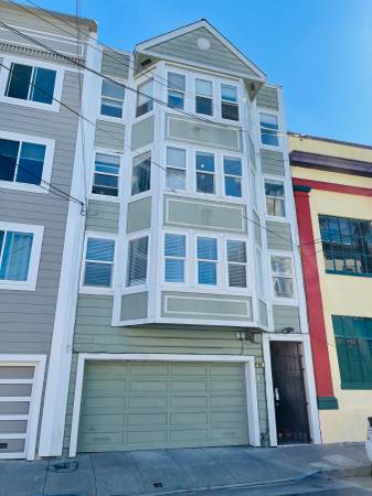 4BR/2BA Apartment on Albion St · San Francisco