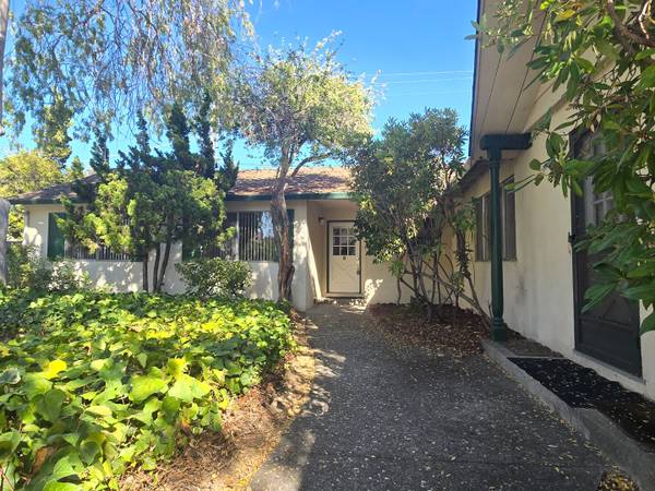 3BR/2BA Duplex on Marshall Ct · San Jose