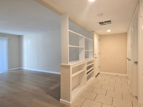 2BR/2BA Apartment on Marshall Ln · San Jose photo 4