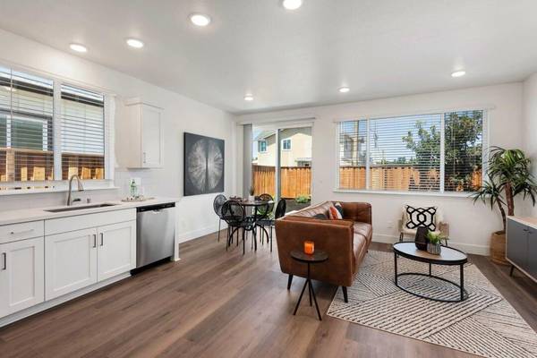 Houses on Burbank Ave · Santa Rosa photo 5