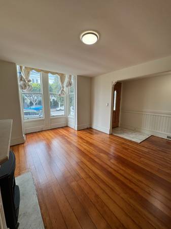 3BR/2BA Single Family House on Sanchez St · San Francisco photo 4