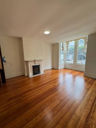 3BR/2BA Single Family House on Sanchez St · San Francisco photo 2