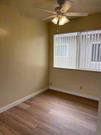 1BR/1BA Apartment on Commercial · South San Francisco photo 3