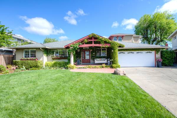4BR/4BA Single Family House on Harvard Drive · Greenbrae photo 2