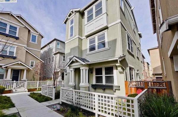 3BR/3BA Single Family House on Pescadero Ter · Fremont
