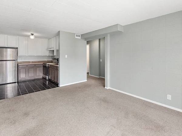 2BR/1BA Apartment on Willard North St · San Francisco photo 4