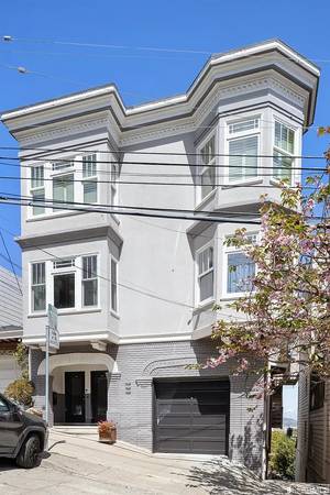 2BR/3BA Single Family House on Filbert St · San Francisco