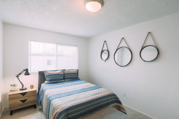 Apartments on 1/2 W K St · Port Costa photo 5
