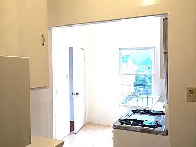 1BR/1BA Apartment on 5th Ave · San Francisco photo 2