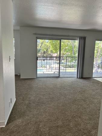 Apartments on Carriage Dr · Morgan Hill photo 5