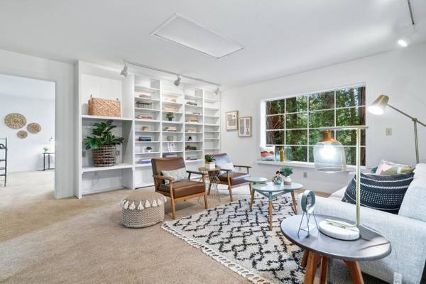 1BR/1BA Single Family House on Aurora Rd · Soquel photo 2